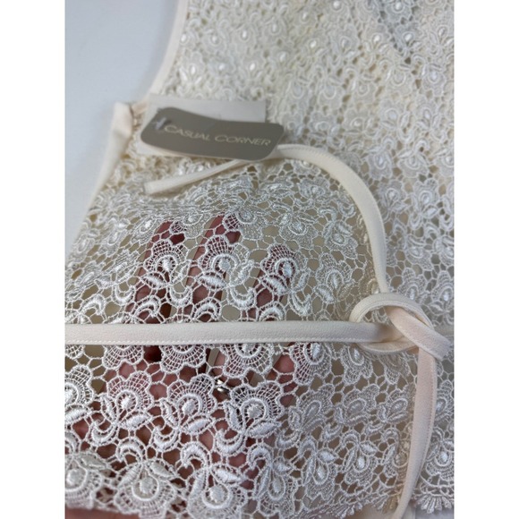 Casual Corner Cream Lace Back Vest Sleeveless Top Buttoned Sz L - Picture 7 of 11